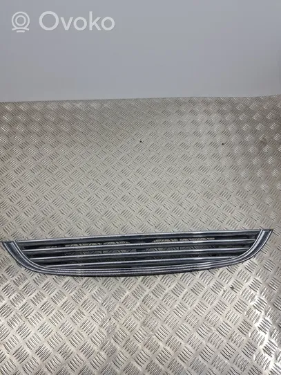 Mini One - Cooper R50 - 53 Grille calandre supérieure de pare-chocs avant 1490375