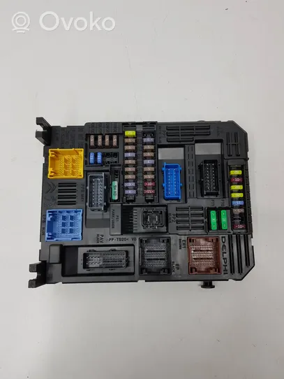 Peugeot 2008 II Fuse module 9845141280