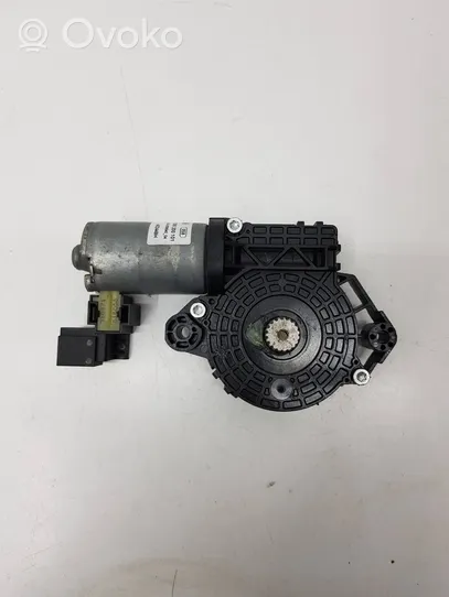 Mercedes-Benz A W176 Sunroof motor/actuator 0390200101