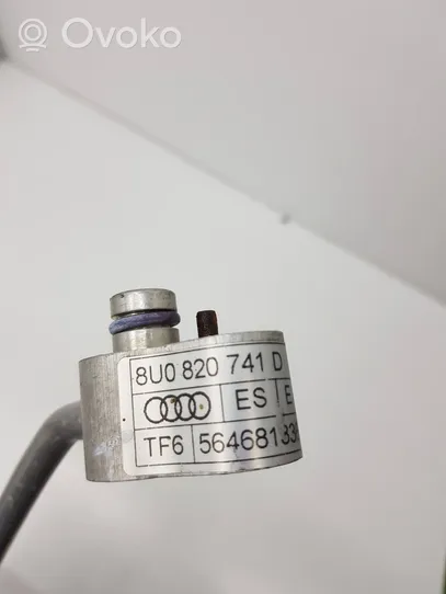 Audi Q3 8U Ilmastointilaitteen putki (A/C) 8U0820741D