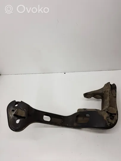 BMW X3 E83 Supporto di montaggio scatola del cambio 10119018