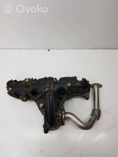 Volkswagen PASSAT B7 Intake manifold 03L129711A