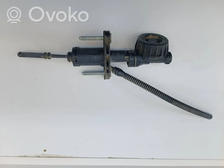 Opel Zafira C Główny cylinder sprzęgła 55579997