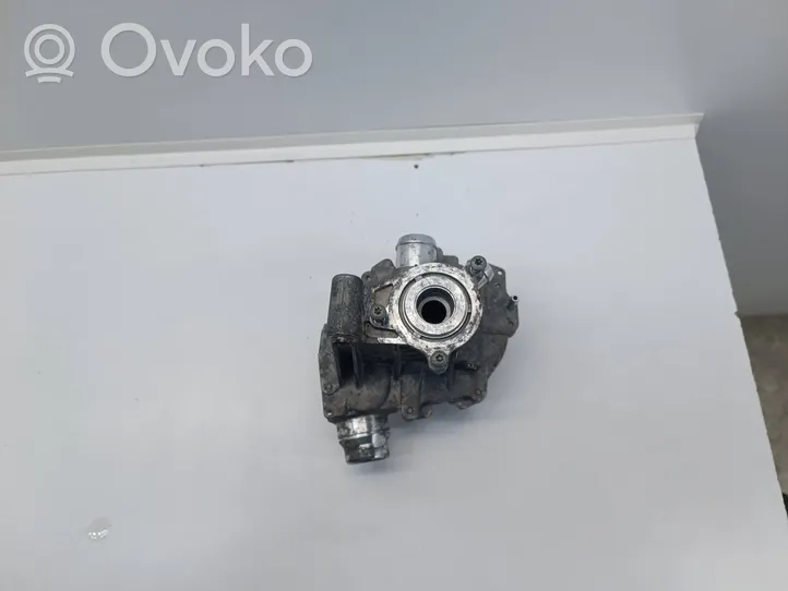 Mercedes-Benz A W176 Water pump A6512000501