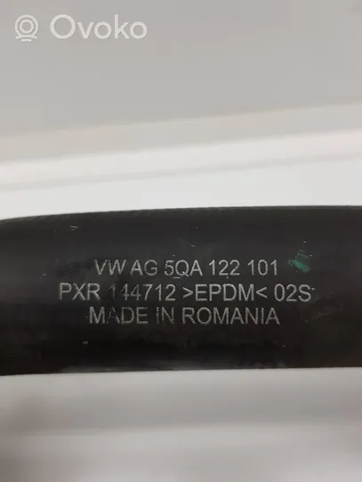 Volkswagen Tiguan Tubo flessibile del liquido di raffreddamento del motore 5QA122101