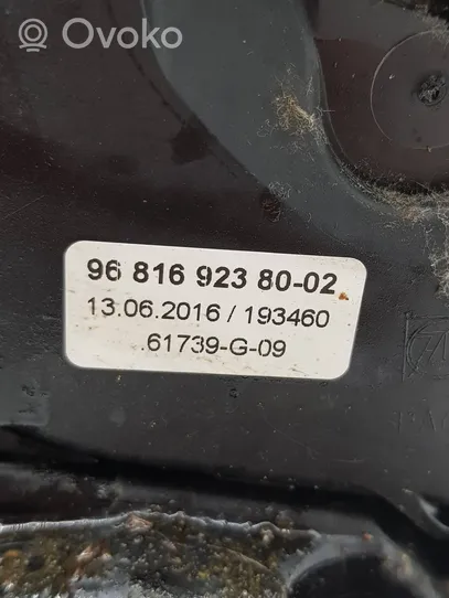 Peugeot 208 Vaihteenvalitsimen verhoilu 9681692380
