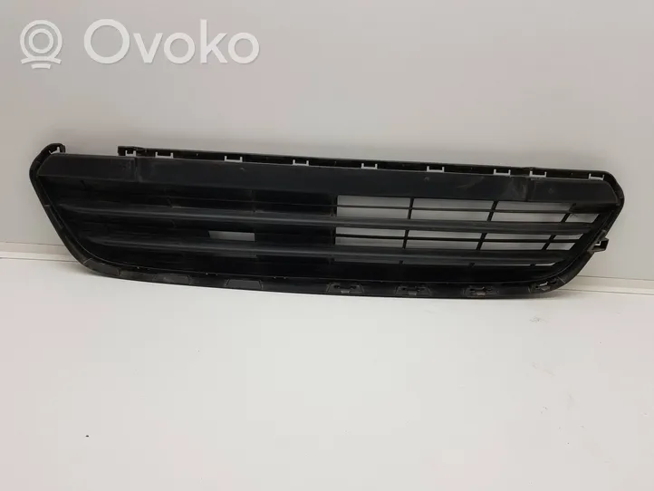 Peugeot 108 Front bumper lower grill 531120H120