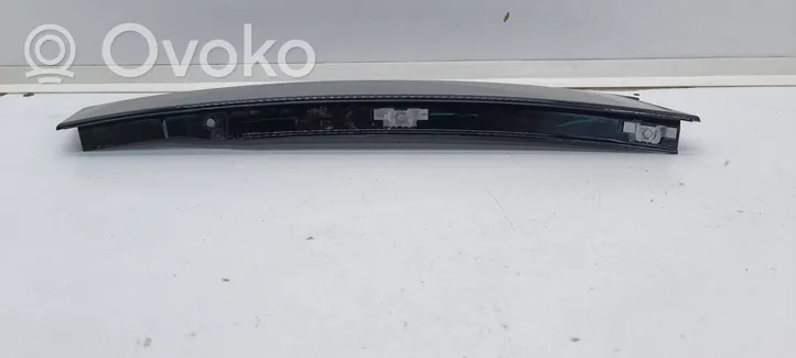 Peugeot 208 Rivestimento modanatura del vetro della portiera anteriore 9824676180