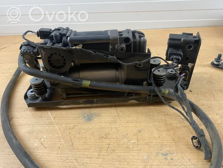 BMW 5 GT F07 Air suspension compressor/pump 37206794465