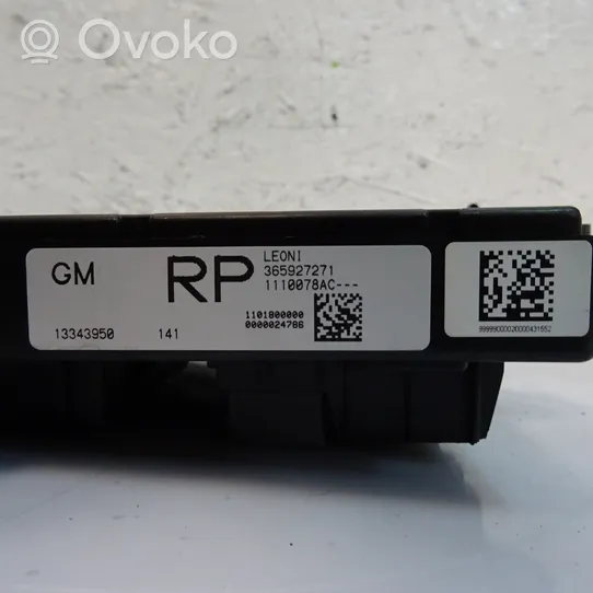 Opel Astra J Calculateur moteur ECU 13343950