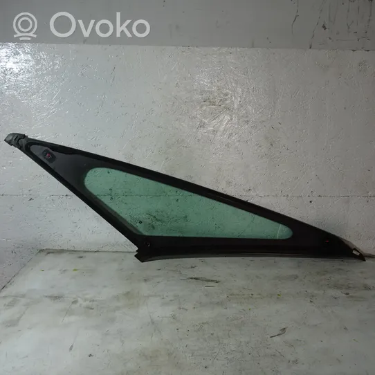 Opel Zafira C Front door vent window glass four-door 