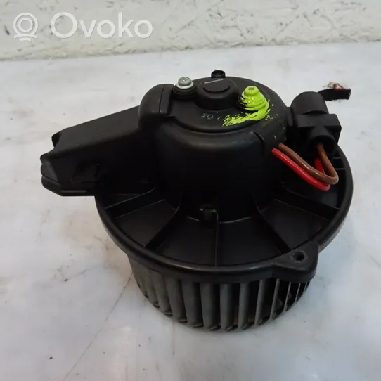 Audi A6 Allroad C5 Ventola riscaldamento/ventilatore abitacolo 0130111202