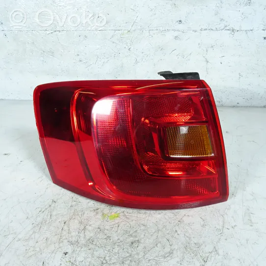 Volkswagen Jetta VI Rear/tail lights 