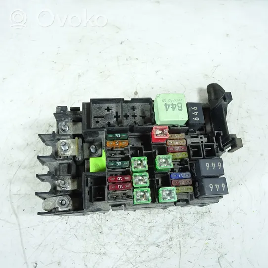 Volkswagen Jetta VI Fuse box set 5C0937819K