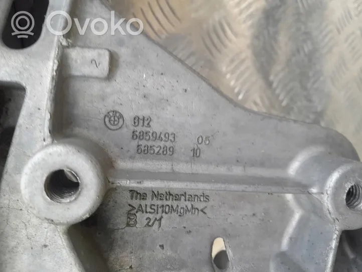 BMW 5 G30 G31 Belka osi tylnej 6859493