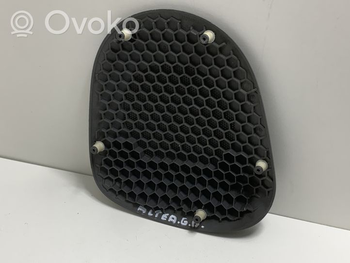 Seat Altea Maskownica głośnika drzwi tylnych 5P0867150