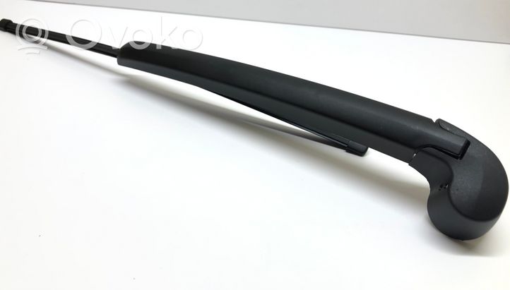 Audi Q3 8U Rear wiper blade arm 8U0955407