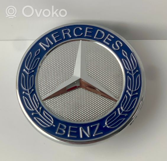 Mercedes-Benz C W204 Emblemat / Znaczek 2048170616