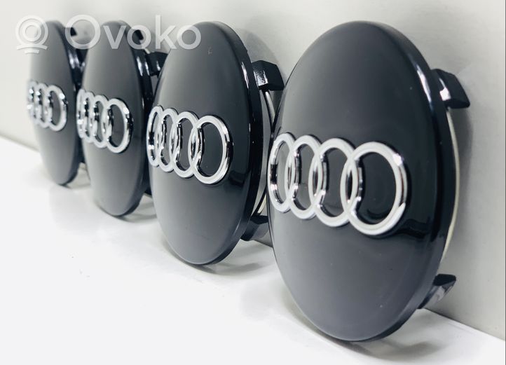 Audi Q3 8U Rūpnīcas varianta diska centra vāciņš (-i) 8D0601170