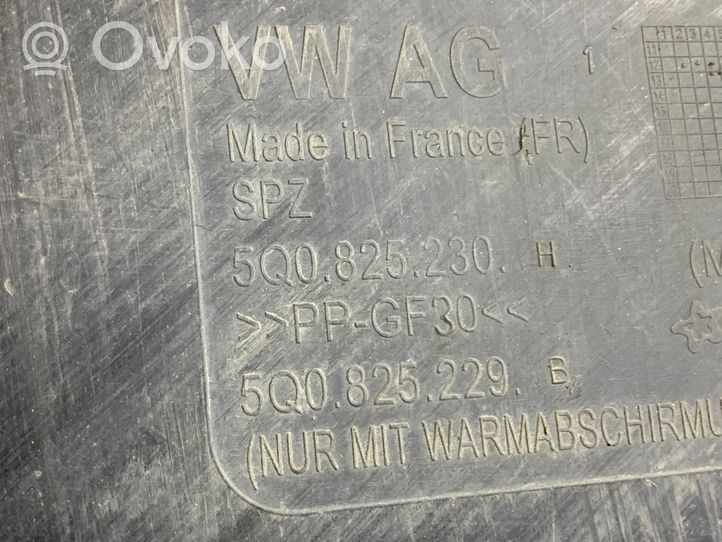 Volkswagen Golf VII Protezione inferiore del cambio 5Q0825230H