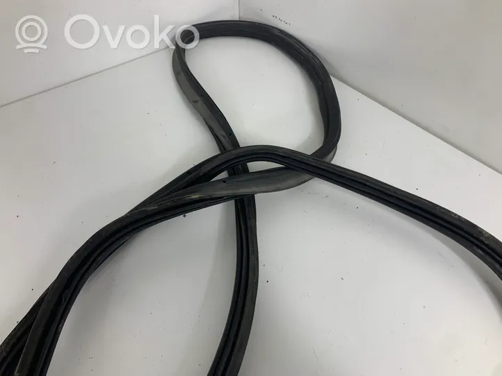 Volkswagen Golf VII Trunk rubber seal (body) 5GM827705A