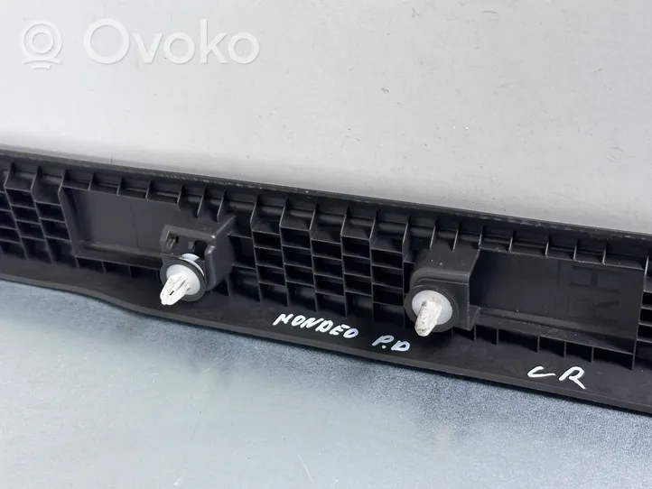 Ford Mondeo MK V Etuoven kynnyksen suojalista DS73F13200DDW