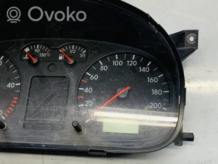 Volkswagen Transporter - Caravelle T4 Tachometer 7D0920800B