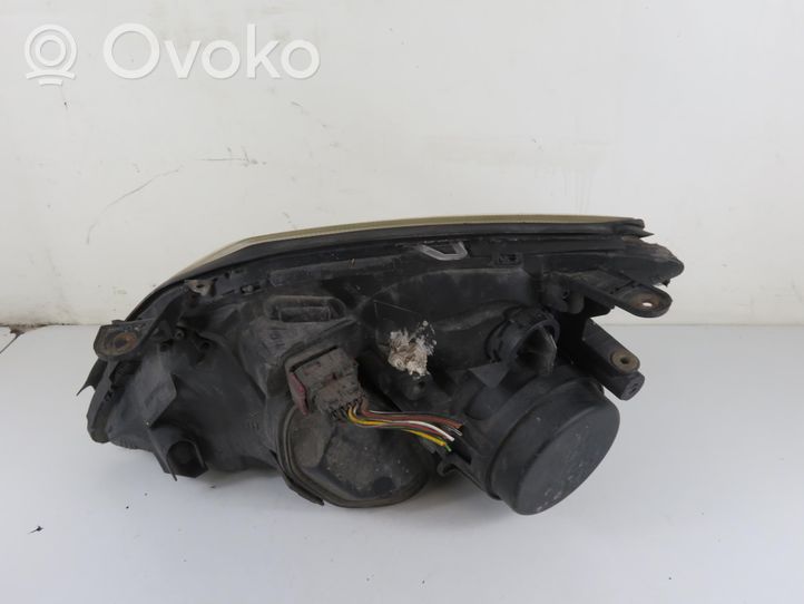 Opel Signum Lampa przednia 