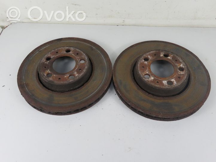 Volvo V70 Set dischi freno e pinze 