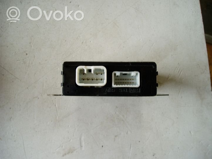 Lexus RX 330 - 350 - 400H Módulo de control del espejo lateral 8943048040