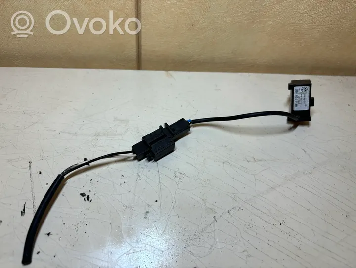 Volkswagen Tiguan Microphone (Bluetooth / téléphone) 3B0035711B