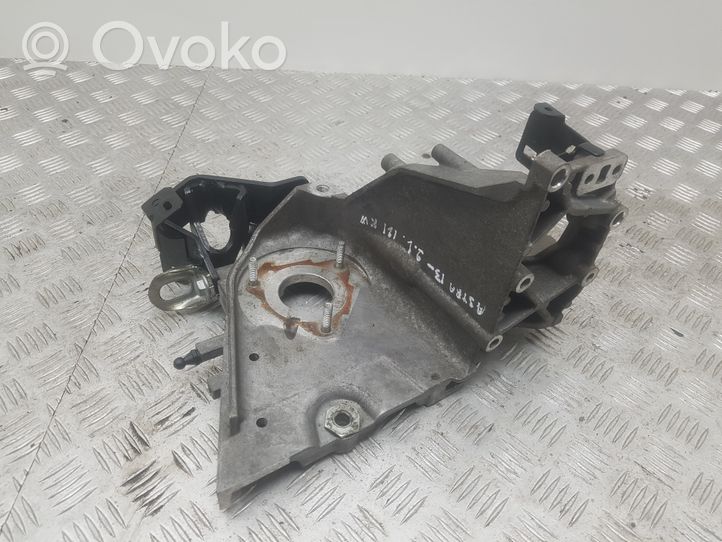 Opel Astra J Fuel pump bracket 55574721