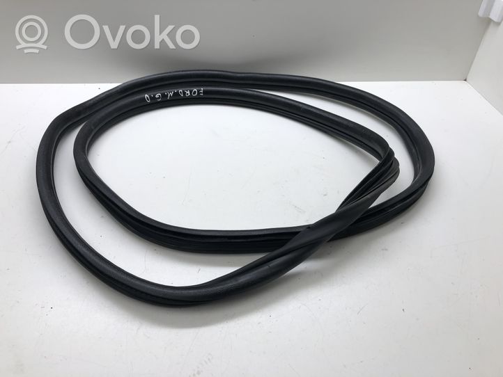 Ford Mondeo Mk III Rear door rubber seal (on body) 