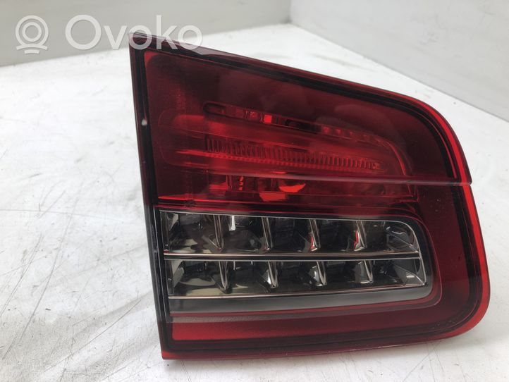 Citroen C5 Galinis žibintas dangtyje 967506778001