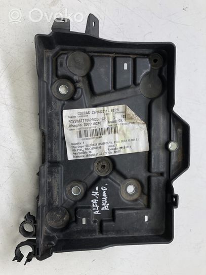 Alfa Romeo Giulietta Vassoio batteria 50511024