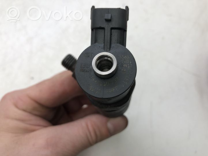 Citroen C4 Grand Picasso Injecteur de carburant 0445110739