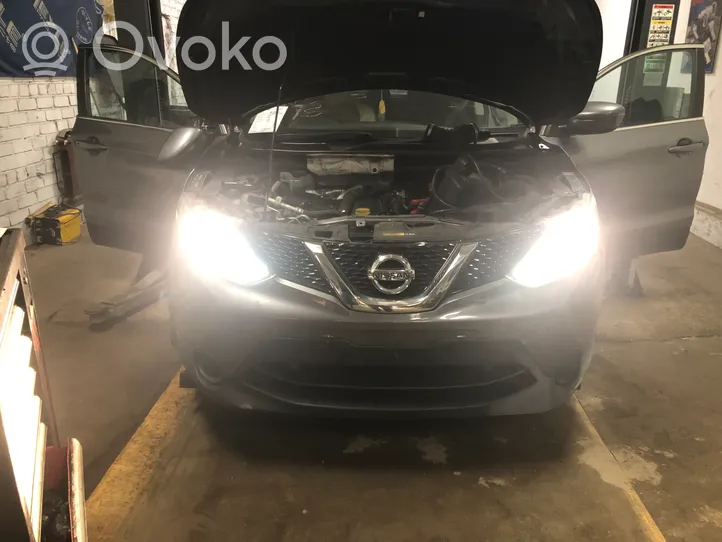 Nissan Qashqai Etu-/Ajovalo 10018014