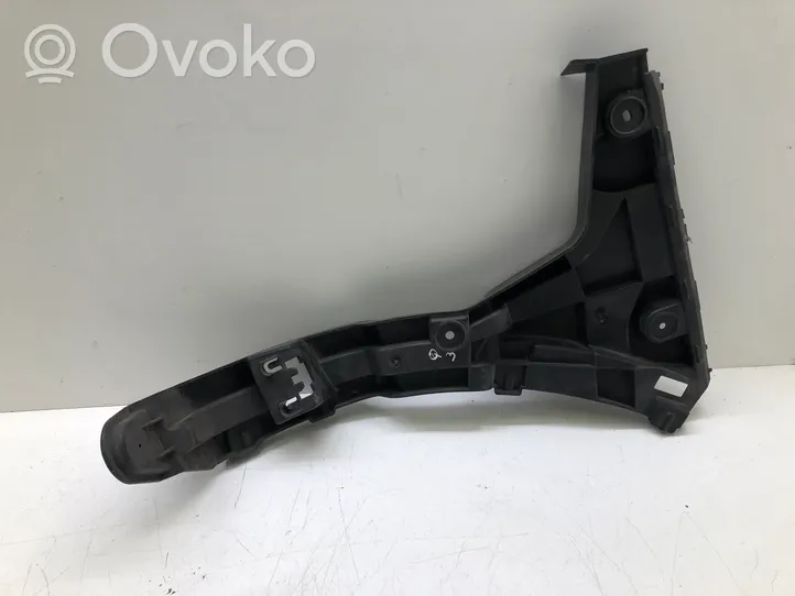 Audi Q3 8U Soporte de montaje del parachoques trasero 8U0807453A