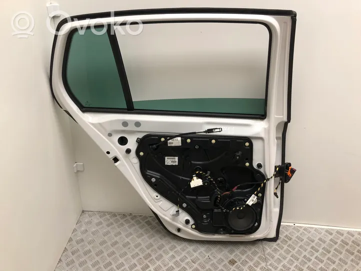 Volkswagen Golf VI Rear door 