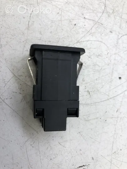 Volkswagen Golf VI Câble adaptateur AUX 5M0035724