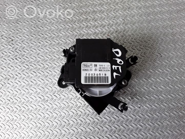 Opel Vectra C Tuloilmaventtiilin käyttömoottori 006613U