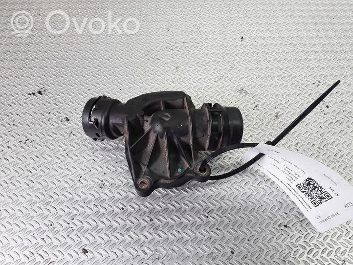 Opel Omega B2 Termostatas/ termostato korpusas 2354056