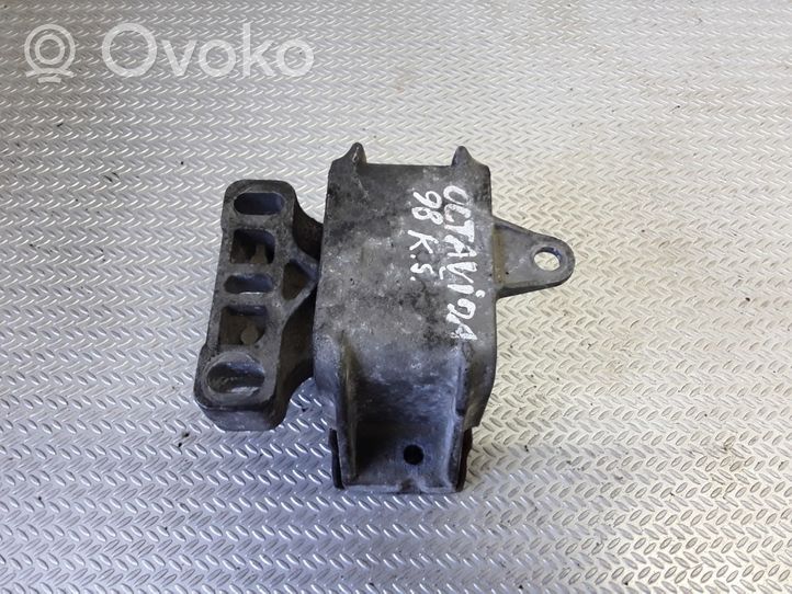 Skoda Octavia Mk1 (1U) Wspornik / Mocowanie silnika 1J0199555