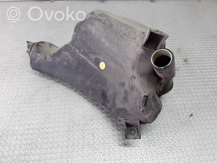 Audi A8 S8 D2 4D Tuyau de remplissage de réservoir de carburant 4D0201301