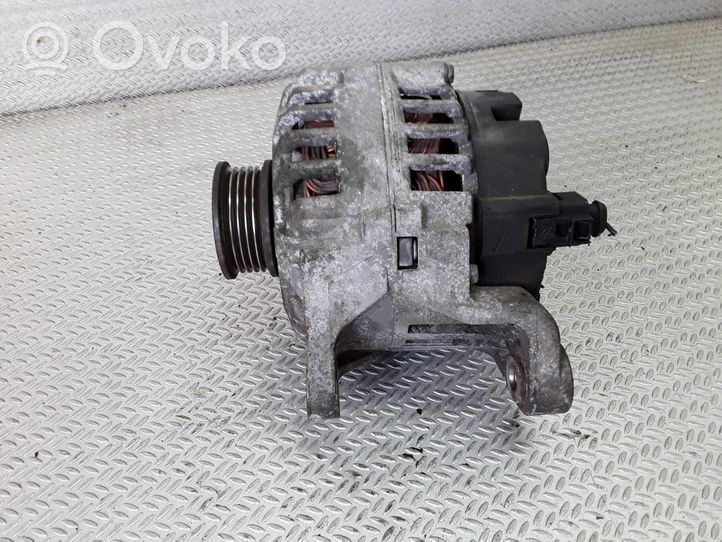 Volkswagen PASSAT B5 Alternator 06B903016D