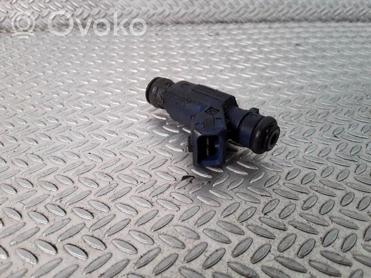 Mercedes-Benz E W211 Injecteur de carburant 0280156014