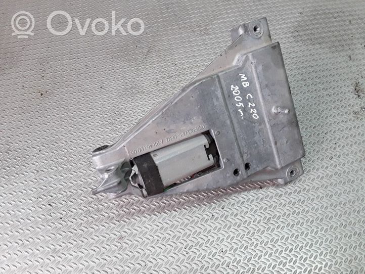 Mercedes-Benz C W203 Motorino di regolazione piantone dello sterzo A2205400288