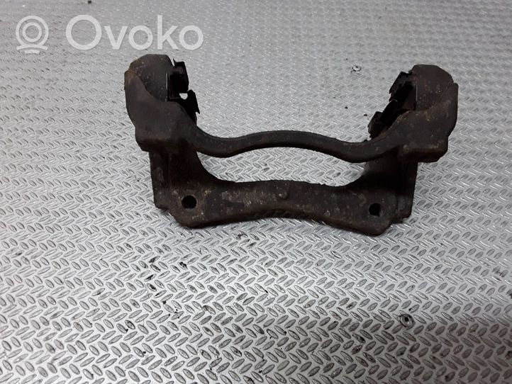 Toyota Avensis T250 Supporto della pinza del freno anteriore 