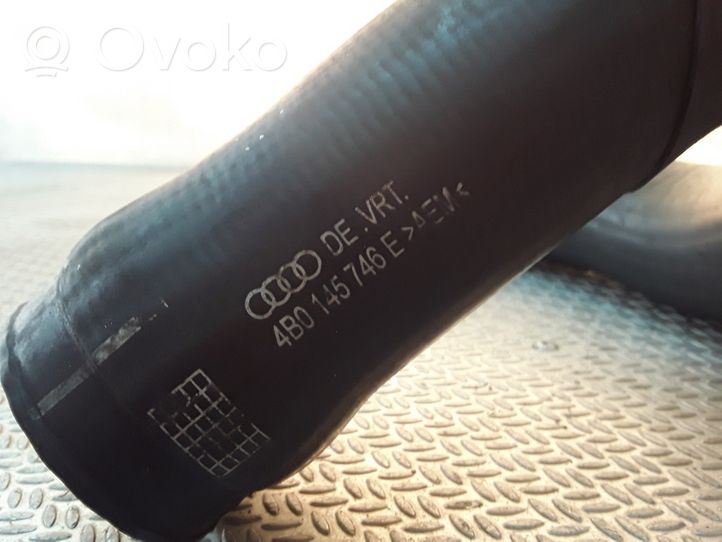 Audi A6 S6 C5 4B Manguera/tubo del intercooler 4B0145746E