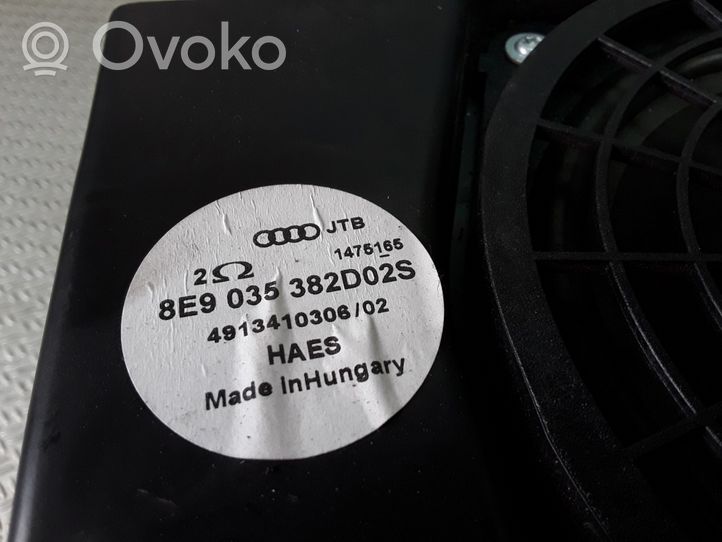 Audi A4 S4 B7 8E 8H Subwoofer-bassokaiutin 8E9035382D